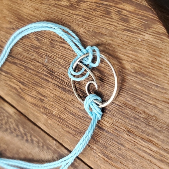 B3237 - Picture 2 of 2